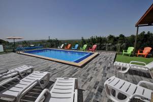 וידאו - אחוזת ריץ פרימיום