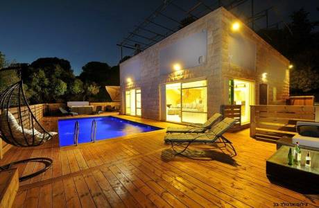 וילה אלת היער