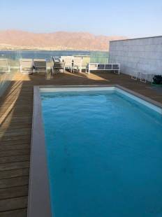 וילה נגיעה בים