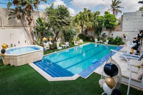 וילה רויאל פול Royal pool